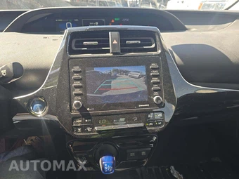2021 Toyota Prius LE - miniatura 10