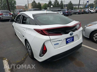 2021 Toyota Prius Prime LE – miniatura 2