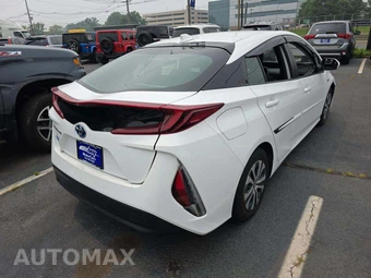 2021 Toyota Prius Prime LE – miniatura 3