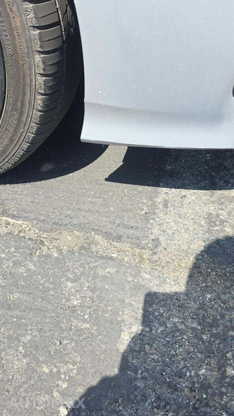 2021 Toyota Prius XLE - miniatura 25