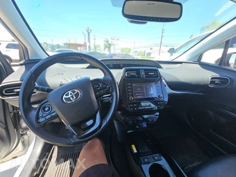 2021 Toyota Prius XLE – miniatura 11