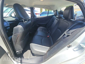 2021 Toyota Prius XLE – miniatura 13