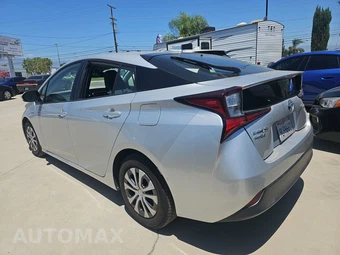2021 Toyota Prius XLE – miniatura 6