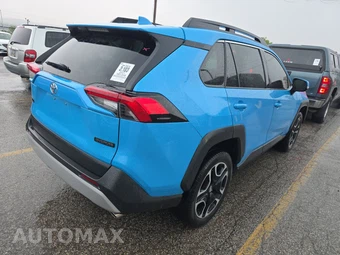 2021 Toyota RAV4 Adventure - miniatura 4