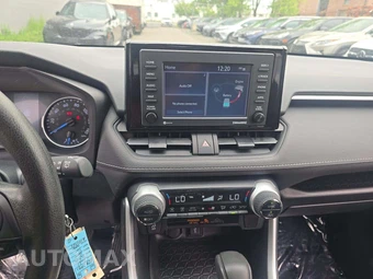 2021 Toyota RAV4 Hybrid LE - miniatura 10
