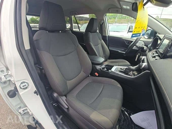 2021 Toyota RAV4 Hybrid LE - miniatura 18