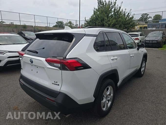 2021 Toyota RAV4 Hybrid LE - miniatura 3