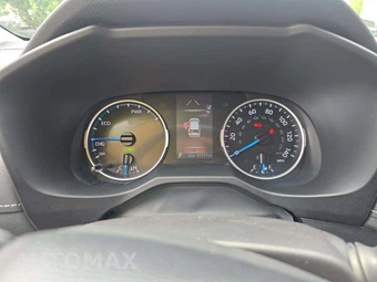 2021 Toyota RAV4 Hybrid LE - miniatura 9