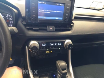 2021 Toyota RAV4 Hybrid LE - miniatura 11