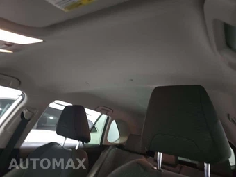 2021 Toyota RAV4 Hybrid LE - miniatura 11