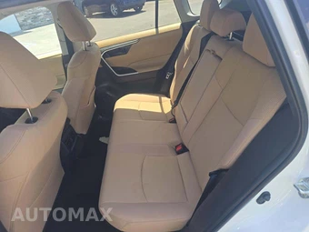2021 Toyota RAV4 Hybrid LE - miniatura 10