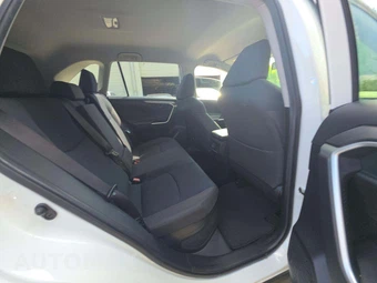 2021 Toyota RAV4 Hybrid LE - miniatura 13