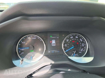 2021 Toyota RAV4 Hybrid LE - miniatura 6