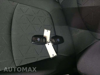 2021 Toyota RAV4 Hybrid XLE - miniatura 8