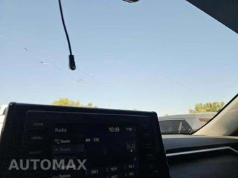 2021 Toyota RAV4 Hybrid XLE - miniatura 3