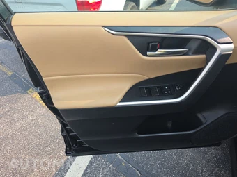 2021 Toyota RAV4 Hybrid XLE Premium - miniatura 9
