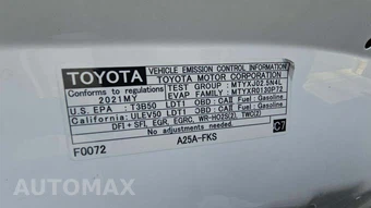 2021 Toyota RAV4 LE - miniatura 17