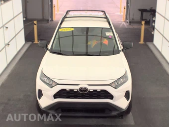 2021 Toyota RAV4 LE - miniatura 2