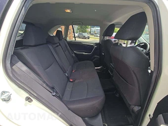 2021 Toyota RAV4 LE - miniatura 16
