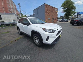 2021 Toyota RAV4 LE - miniatura 4