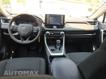 2021 Toyota RAV4 LE - miniatura 14