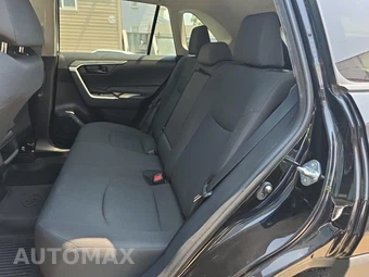 2021 Toyota RAV4 LE - miniatura 16