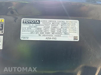 2021 Toyota RAV4 LE - miniatura 27