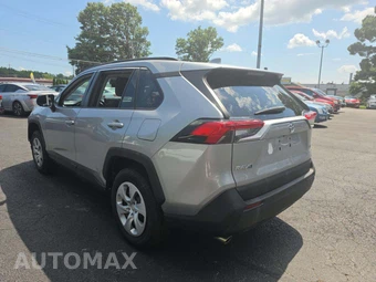 2021 Toyota RAV4 LE – miniatura 2