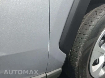 2021 Toyota RAV4 LE – miniatura 24