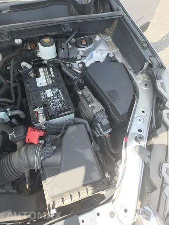 2021 Toyota RAV4 LE – miniatura 26