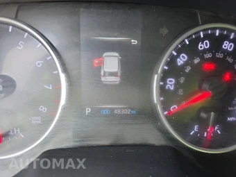 2021 Toyota RAV4 LE - miniatura 15