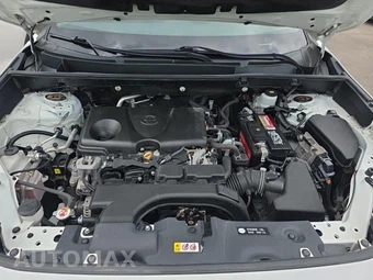 2021 Toyota RAV4 LE - miniatura 18