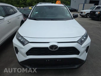 2021 Toyota RAV4 LE - miniatura 2