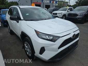 2021 Toyota RAV4 LE - miniatura 3