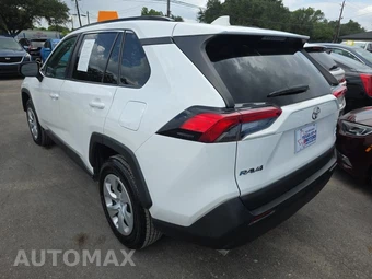 2021 Toyota RAV4 LE - miniatura 6