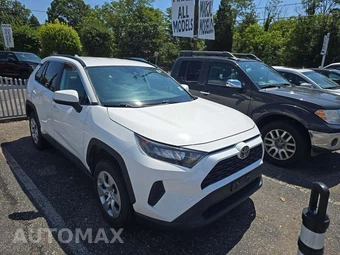 2021 Toyota RAV4 LE - miniatura 4