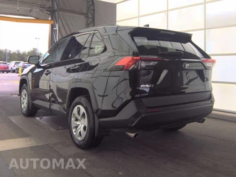 2021 Toyota RAV4 LE - miniatura 2