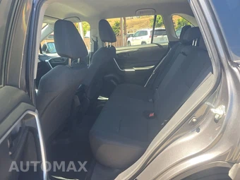 2021 Toyota RAV4 LE – miniatura 13