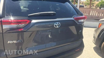 2021 Toyota RAV4 LE – miniatura 28
