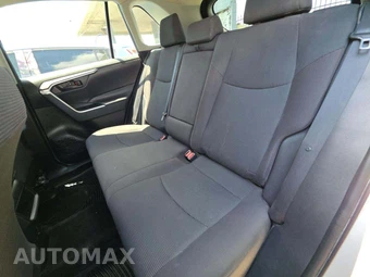 2021 Toyota RAV4 LE - miniatura 13
