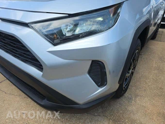 2021 Toyota RAV4 LE - miniatura 23