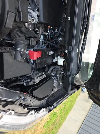 2021 Toyota RAV4 LE - miniatura 22