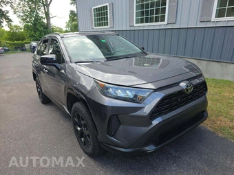 2021 Toyota RAV4 LE - miniatura 4