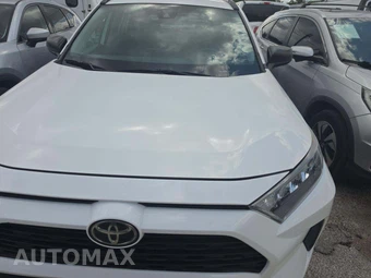 2021 Toyota RAV4 LE - miniatura 21