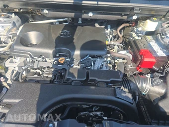 2021 Toyota RAV4 LE - miniatura 15