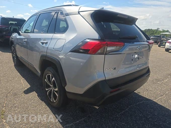 2021 Toyota RAV4 LE - miniatura 6