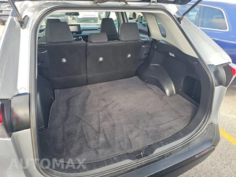 2021 Toyota RAV4 LE - miniatura 16