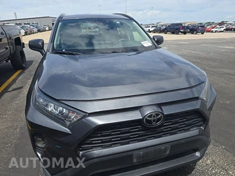 2021 Toyota RAV4 LE - miniatura 2