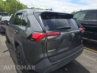 2021 Toyota RAV4 LE - miniatura 6