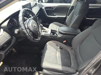 2021 Toyota RAV4 LE - miniatura 7